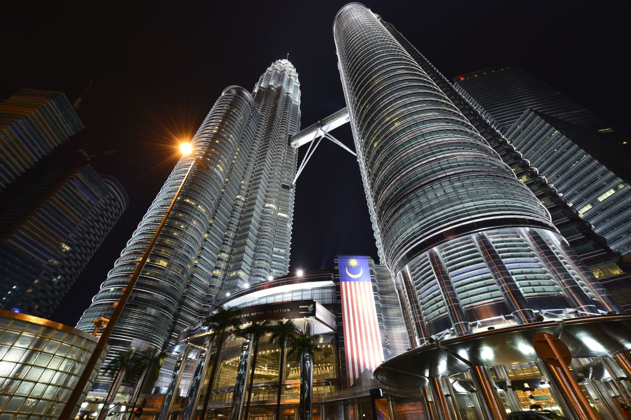 Kuala Lumpur cityscape with Petronas Towers: Malaysia food allergy accommodation guide